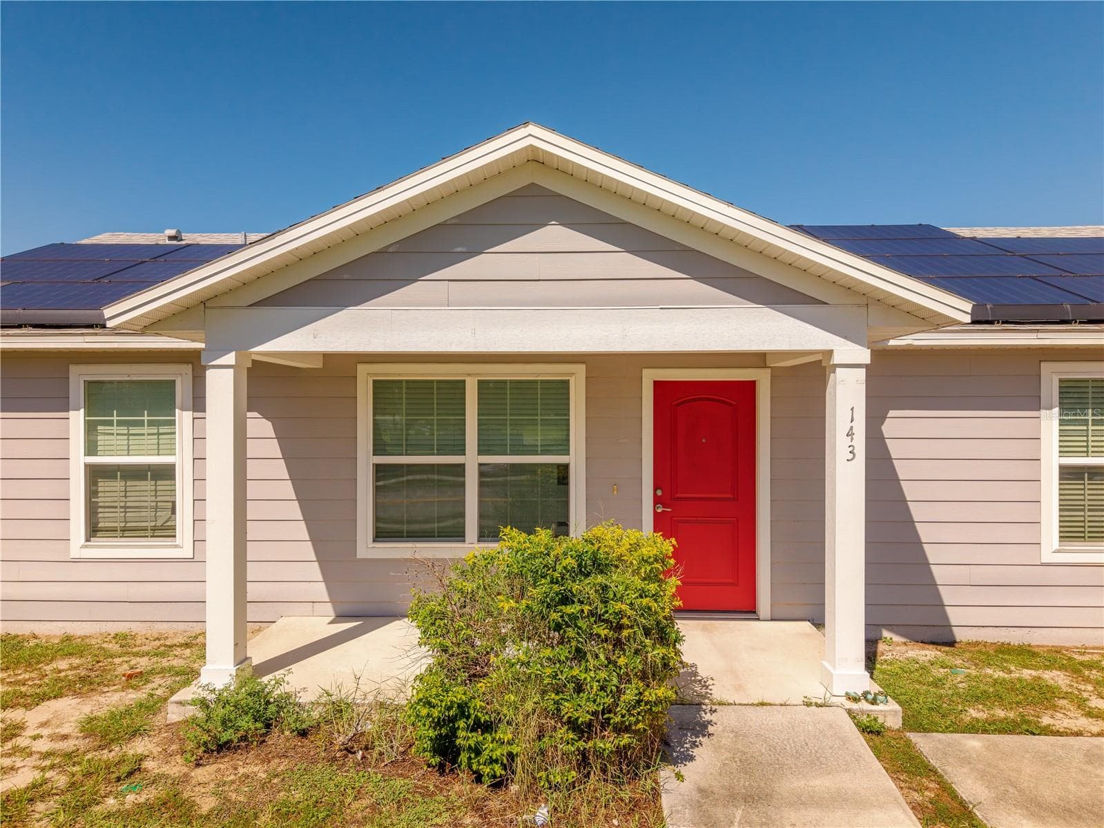 Single Family Residence at 143 W 13TH ST, APOPKA, photo 2 of 21