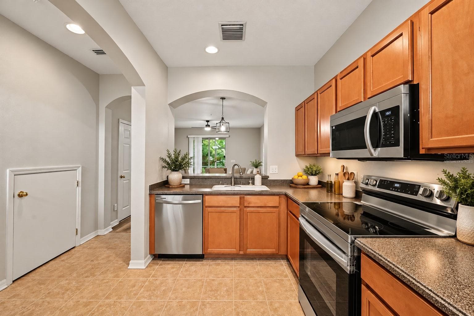 virtually staged - 1125 GRANTHAM DR, SARASOTA