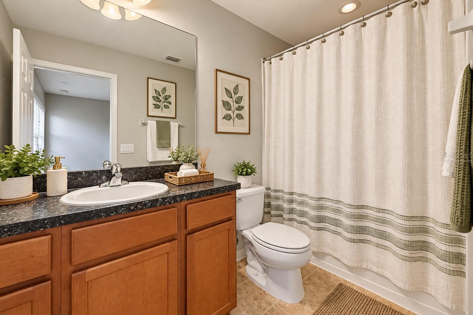 virtually staged - 1125 GRANTHAM DR, SARASOTA