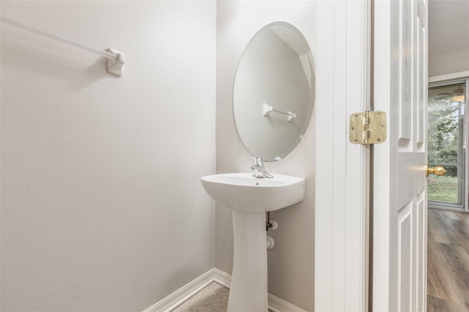 Half bathroom - 1125 GRANTHAM DR, SARASOTA