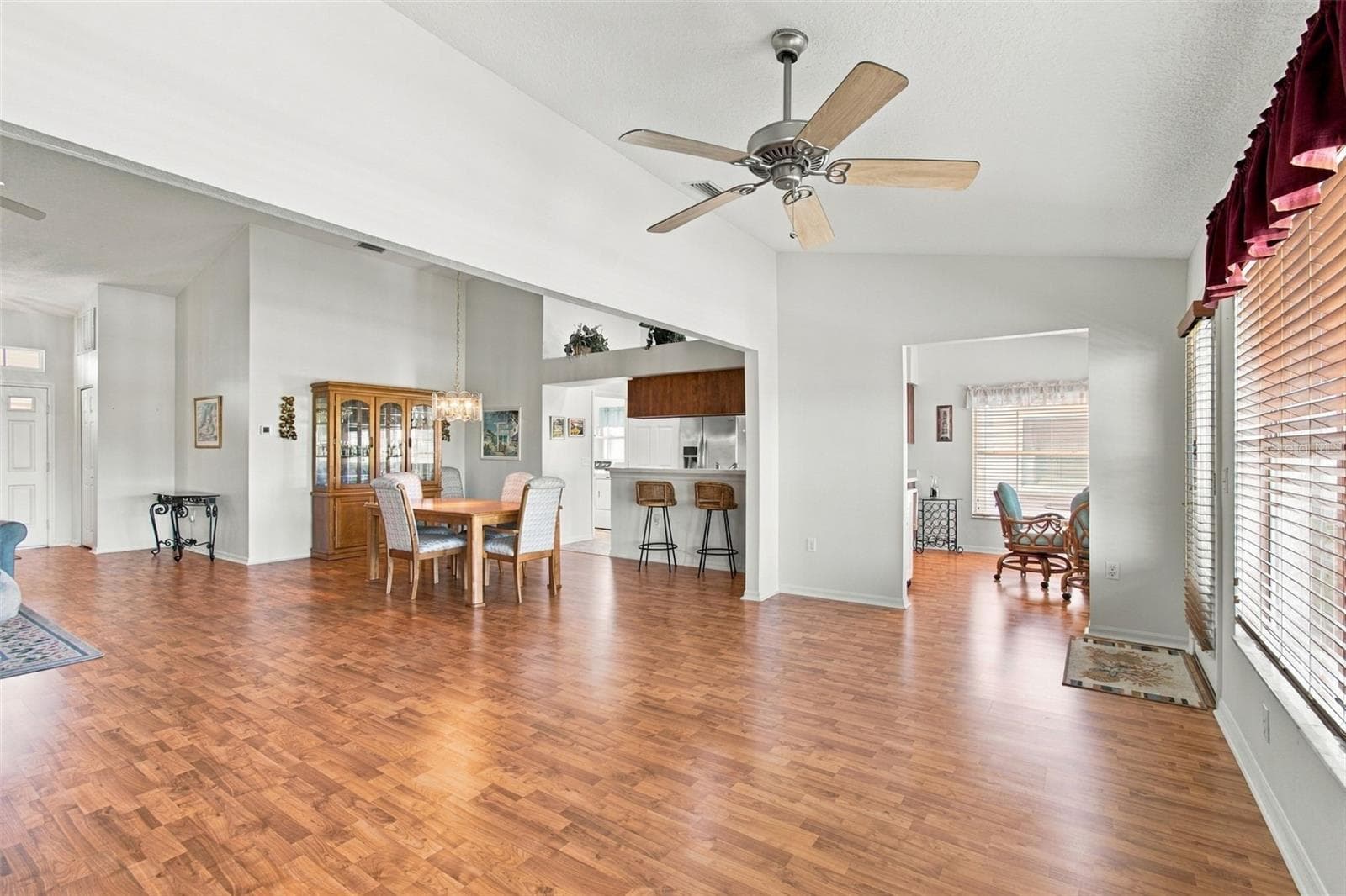 Villa at 11115 SUN TREE RD, HUDSON, photo 6 of 61