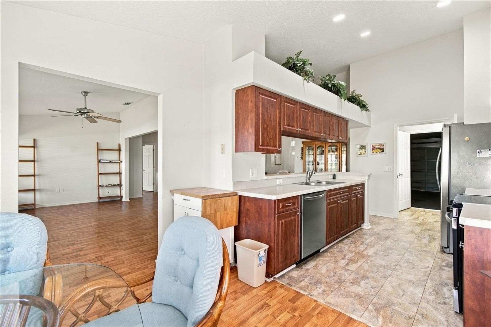 Villa at 11115 SUN TREE RD, HUDSON, photo 12 of 61