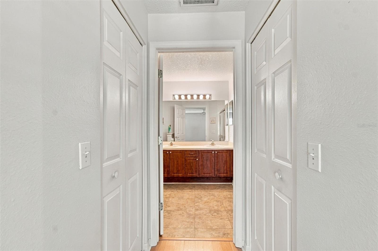 Villa at 11115 SUN TREE RD, HUDSON, photo 23 of 61