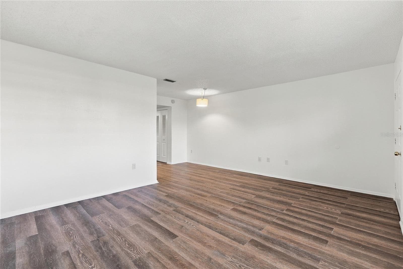 Condominium at 5060 76TH AVE N #105, PINELLAS PARK, photo 9 of 34