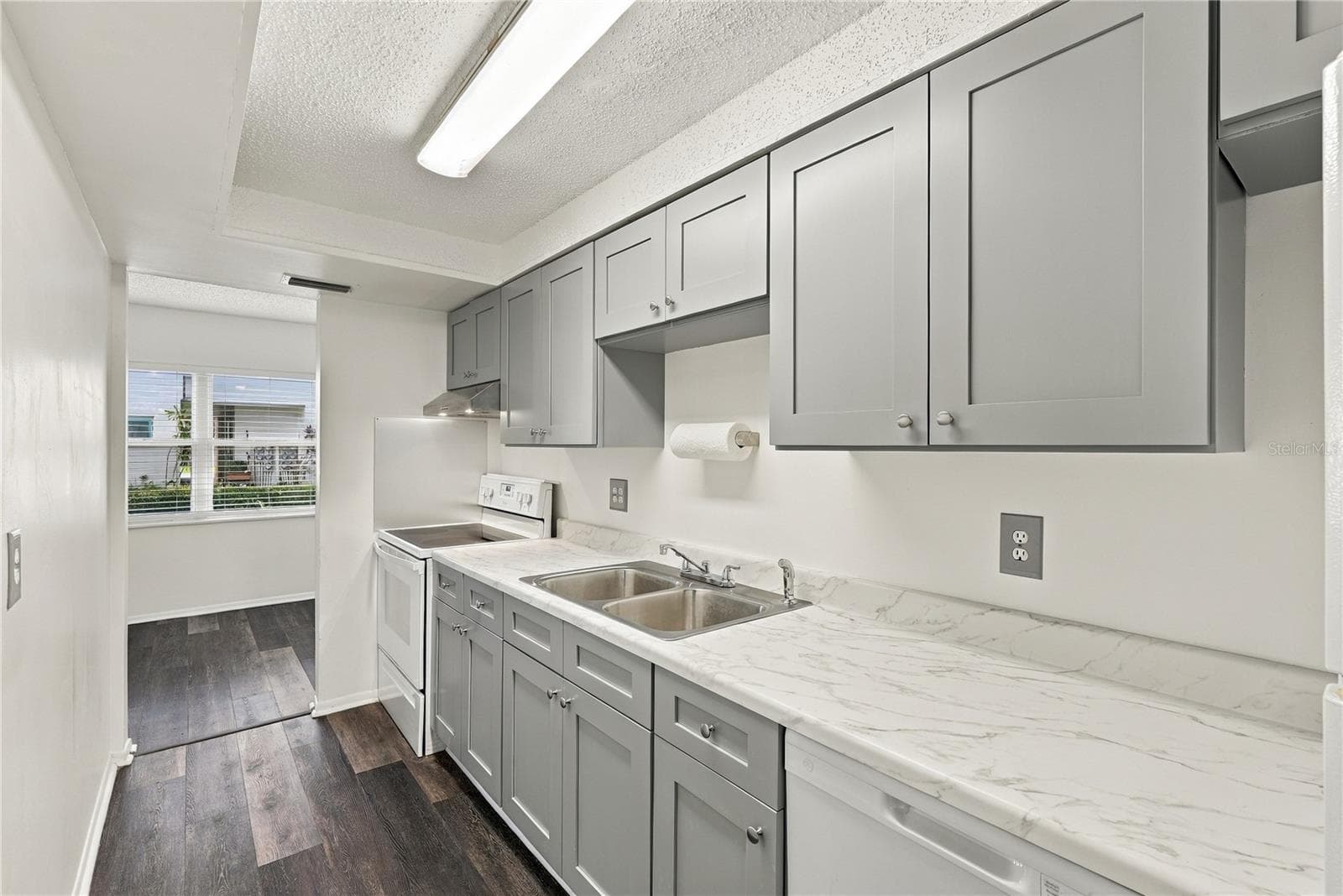Condominium at 5060 76TH AVE N #105, PINELLAS PARK, photo 14 of 34