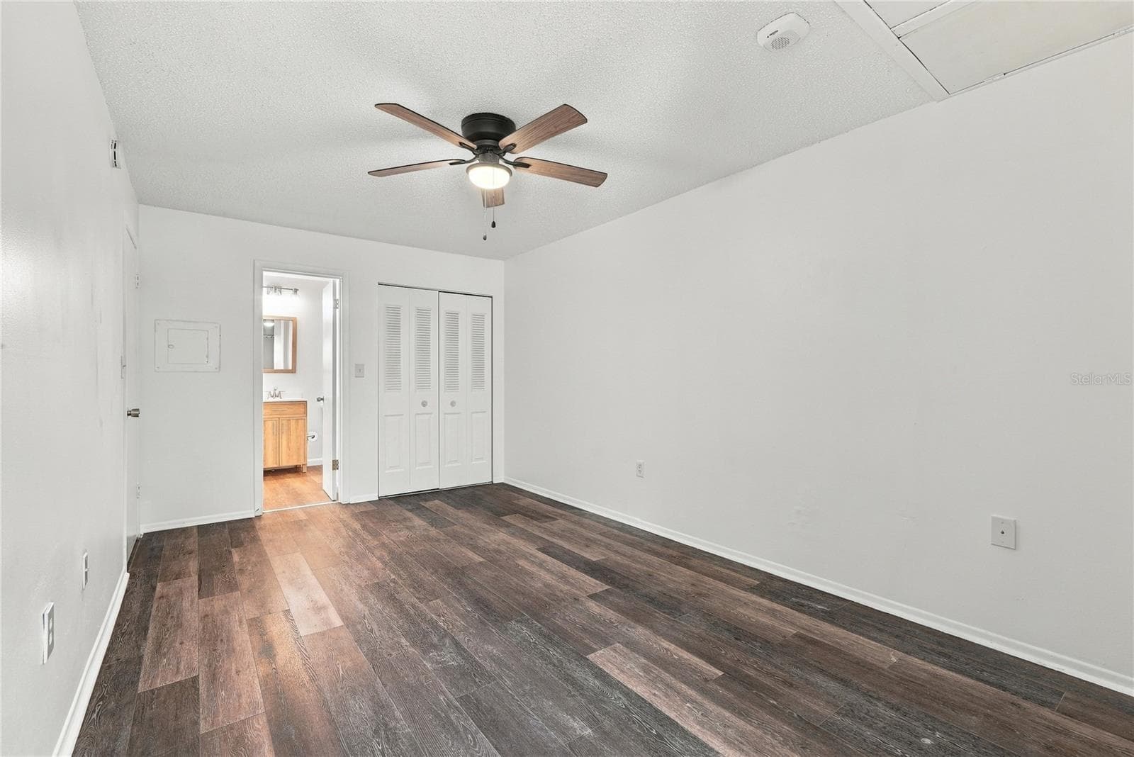 Condominium at 5060 76TH AVE N #105, PINELLAS PARK, photo 17 of 34