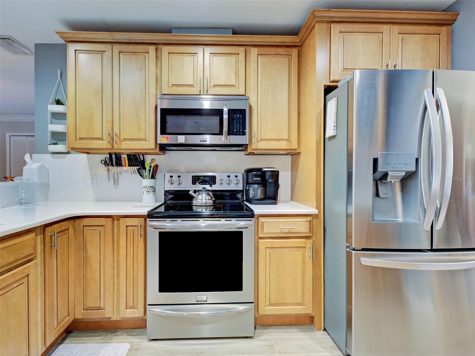 Single Family Residence at 800 OSPREY ST, VENICE, photo 8 of 57