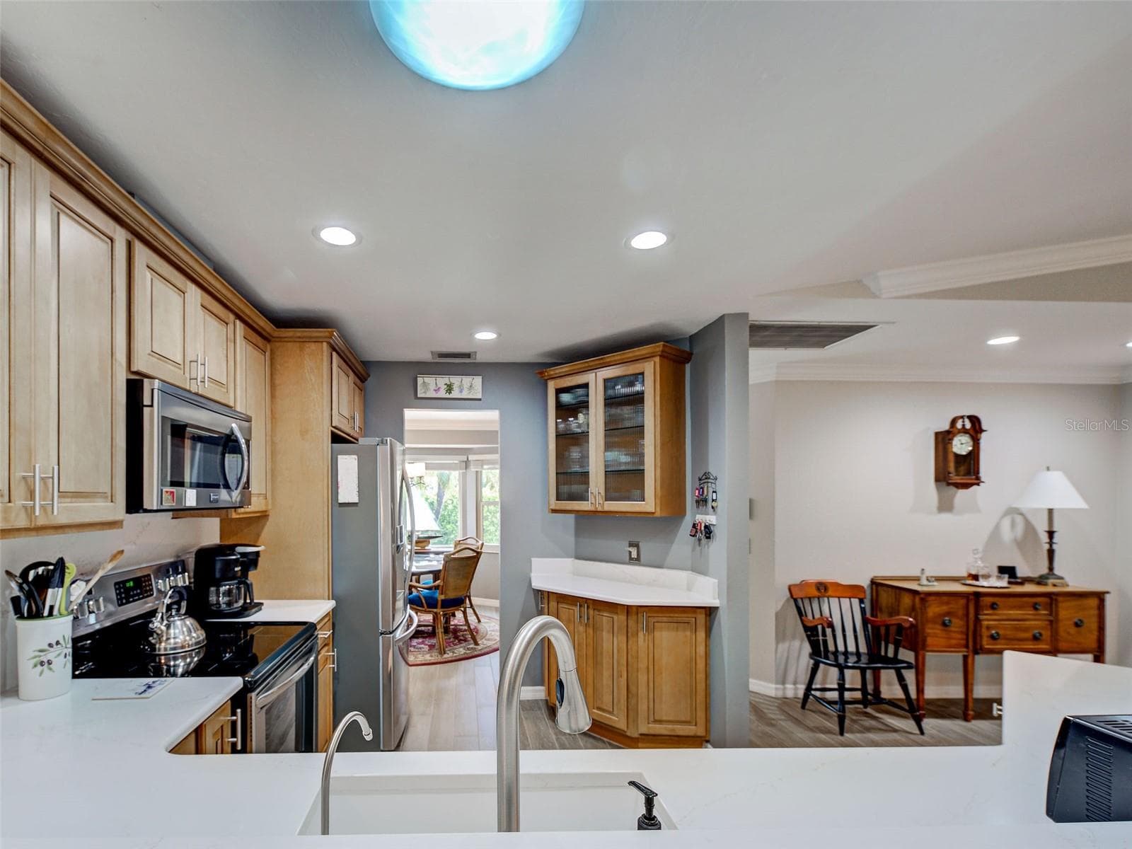 Single Family Residence at 800 OSPREY ST, VENICE, photo 12 of 57