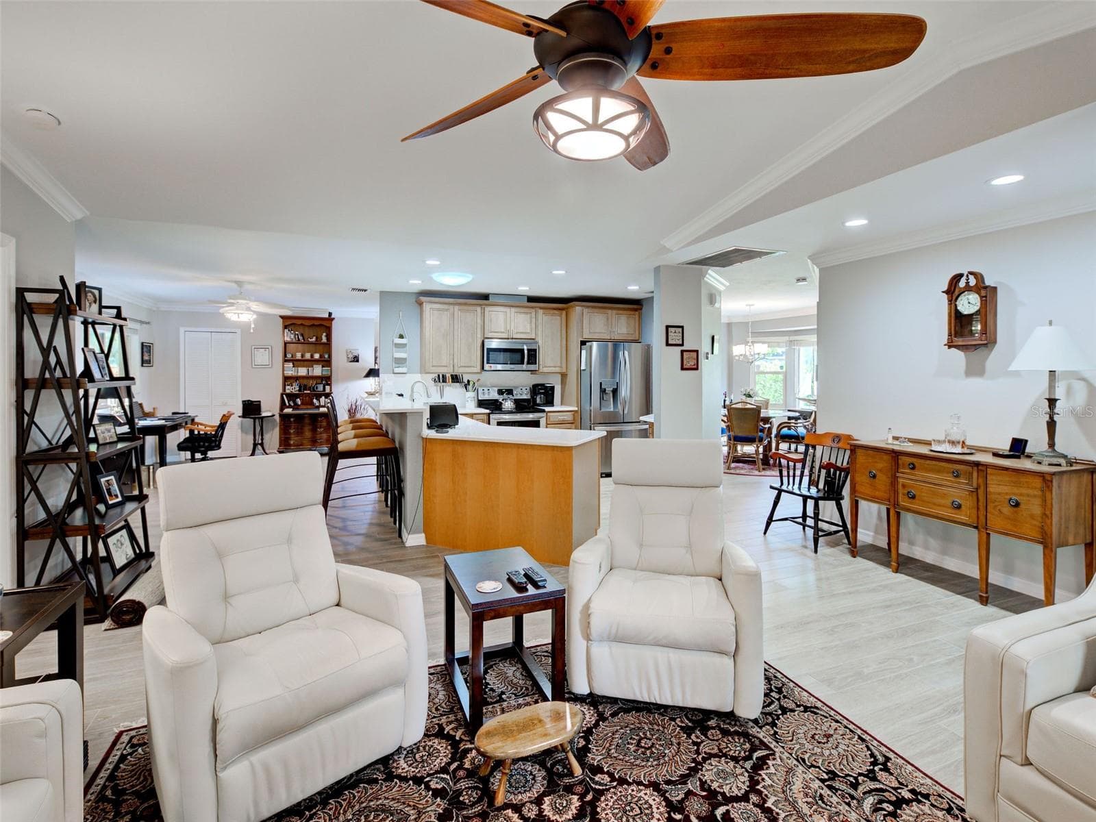 Single Family Residence at 800 OSPREY ST, VENICE, photo 23 of 57