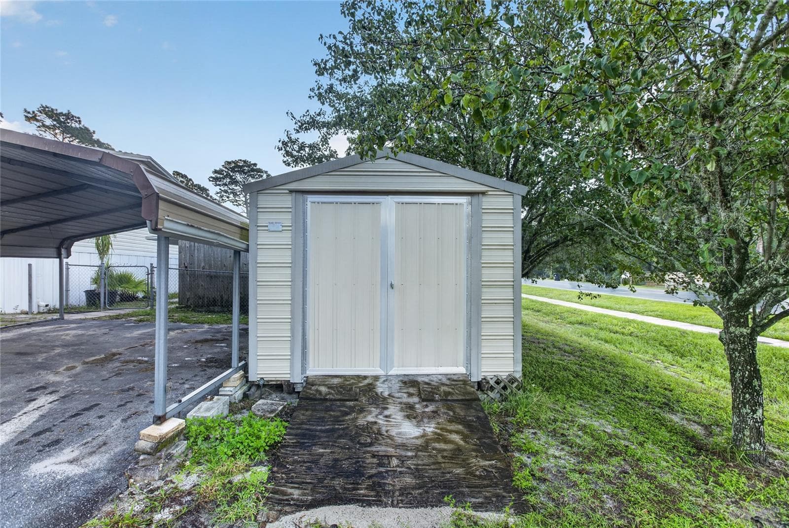 Manufactured Home at 7990 FLORAL RIDGE CIR, KEYSTONE HEIGHTS, photo 10 of 52