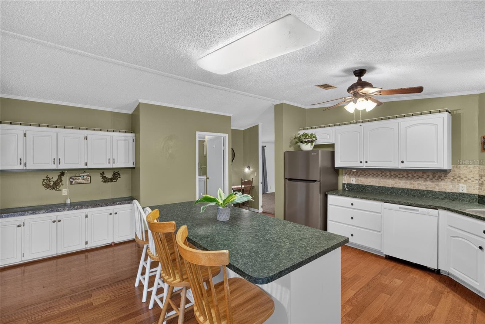 Manufactured Home at 7990 FLORAL RIDGE CIR, KEYSTONE HEIGHTS, photo 25 of 52