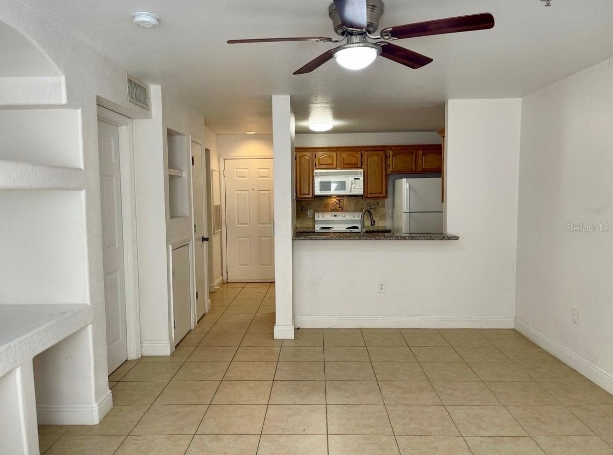 Condominium at 8413 LUCUYA WAY #107, TEMPLE TERRACE, photo 5 of 8