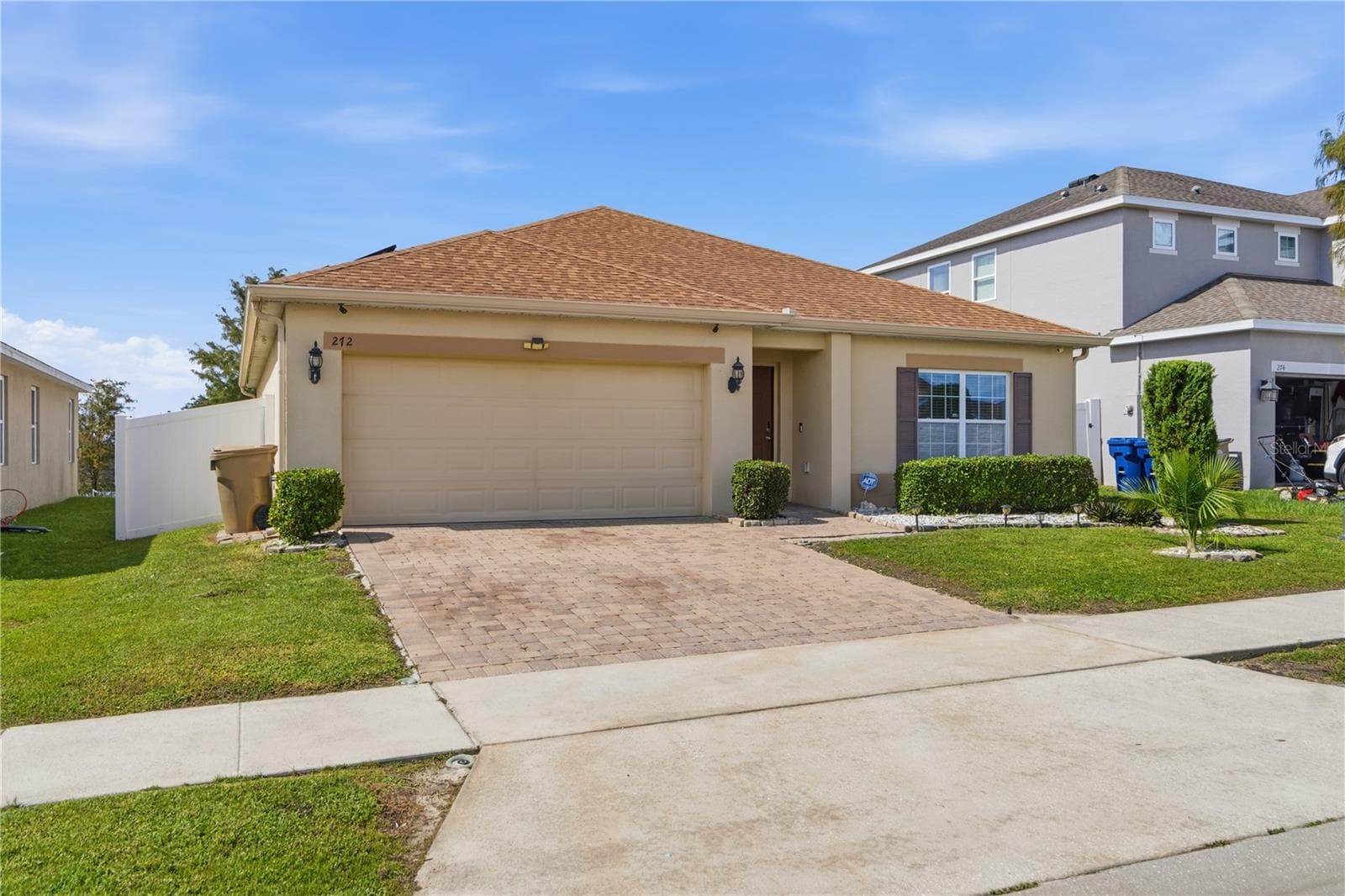 Single Family Residence at 272 SPARROW HAWK DR, GROVELAND, photo 2 of 35