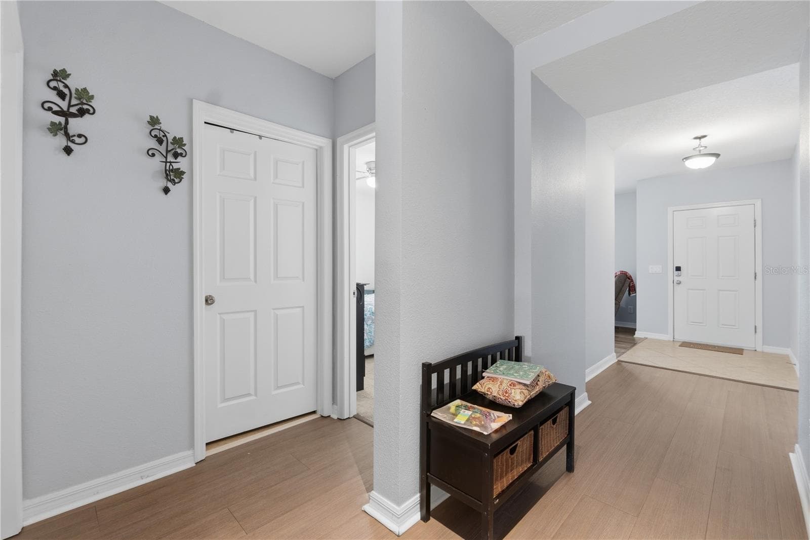Single Family Residence at 272 SPARROW HAWK DR, GROVELAND, photo 7 of 35