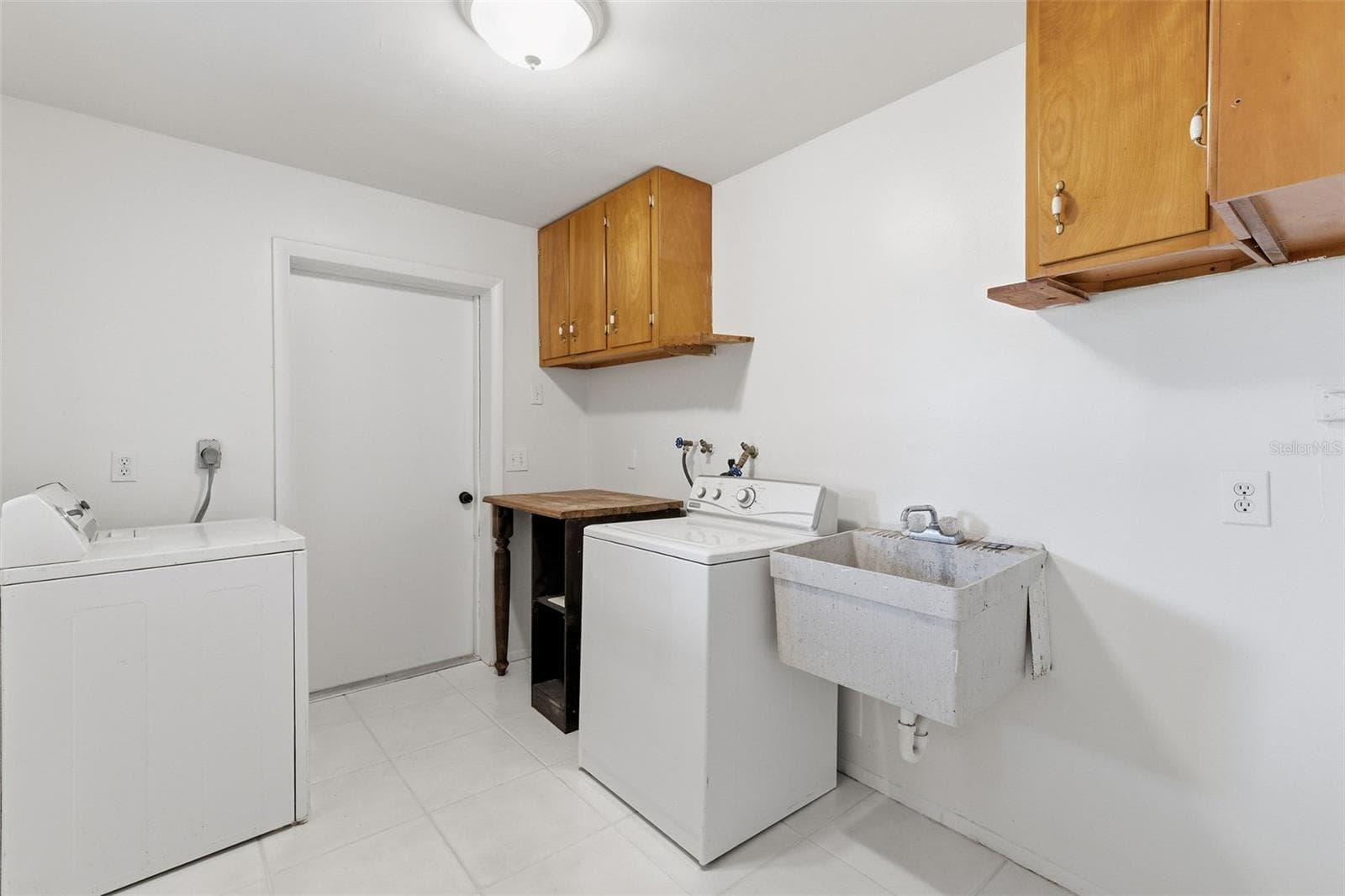 Single Family Residence at 998 DUMONT DR, DUNEDIN, photo 26 of 28
