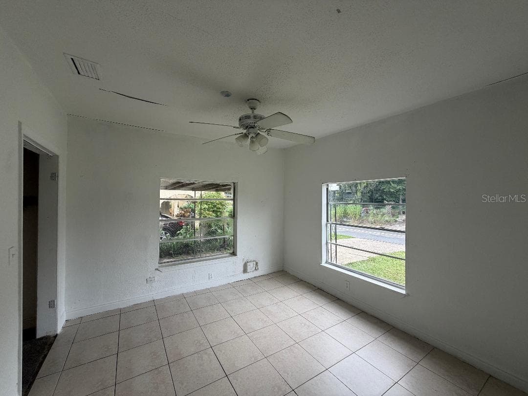 Single Family Residence at 2921 E 24TH, TAMPA, photo 3 of 12