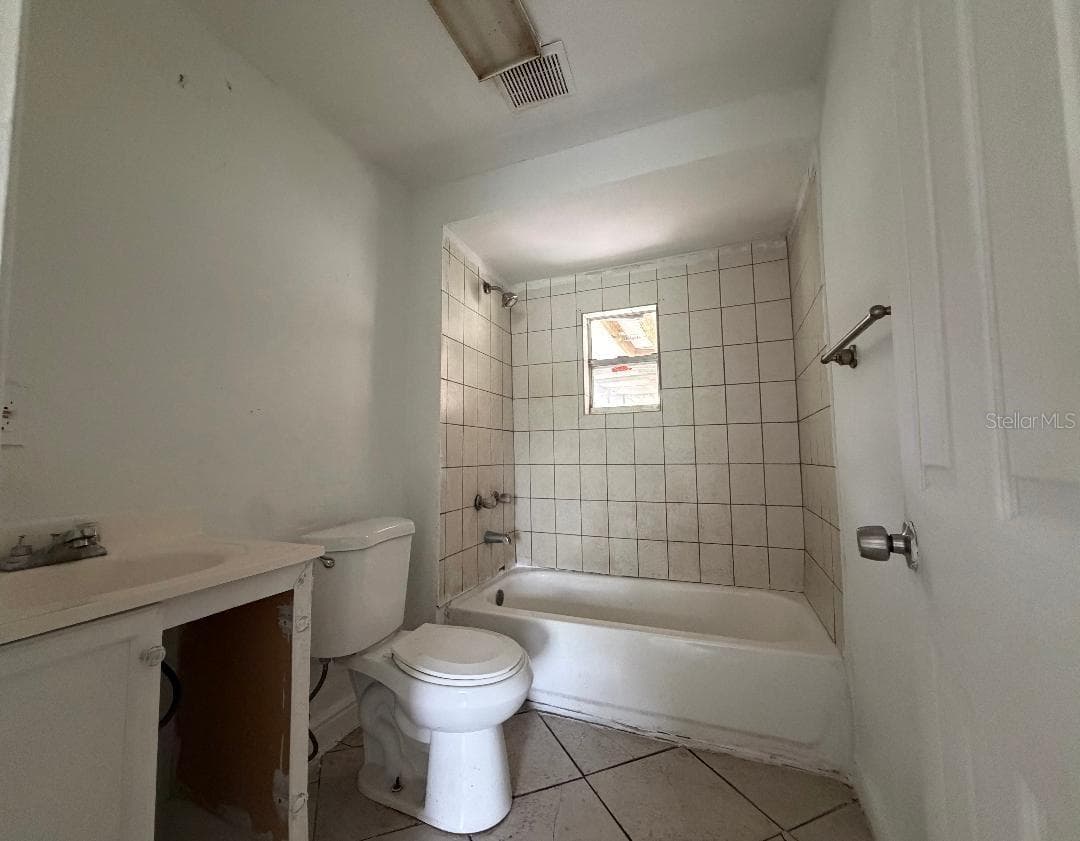 Single Family Residence at 2921 E 24TH, TAMPA, photo 5 of 12