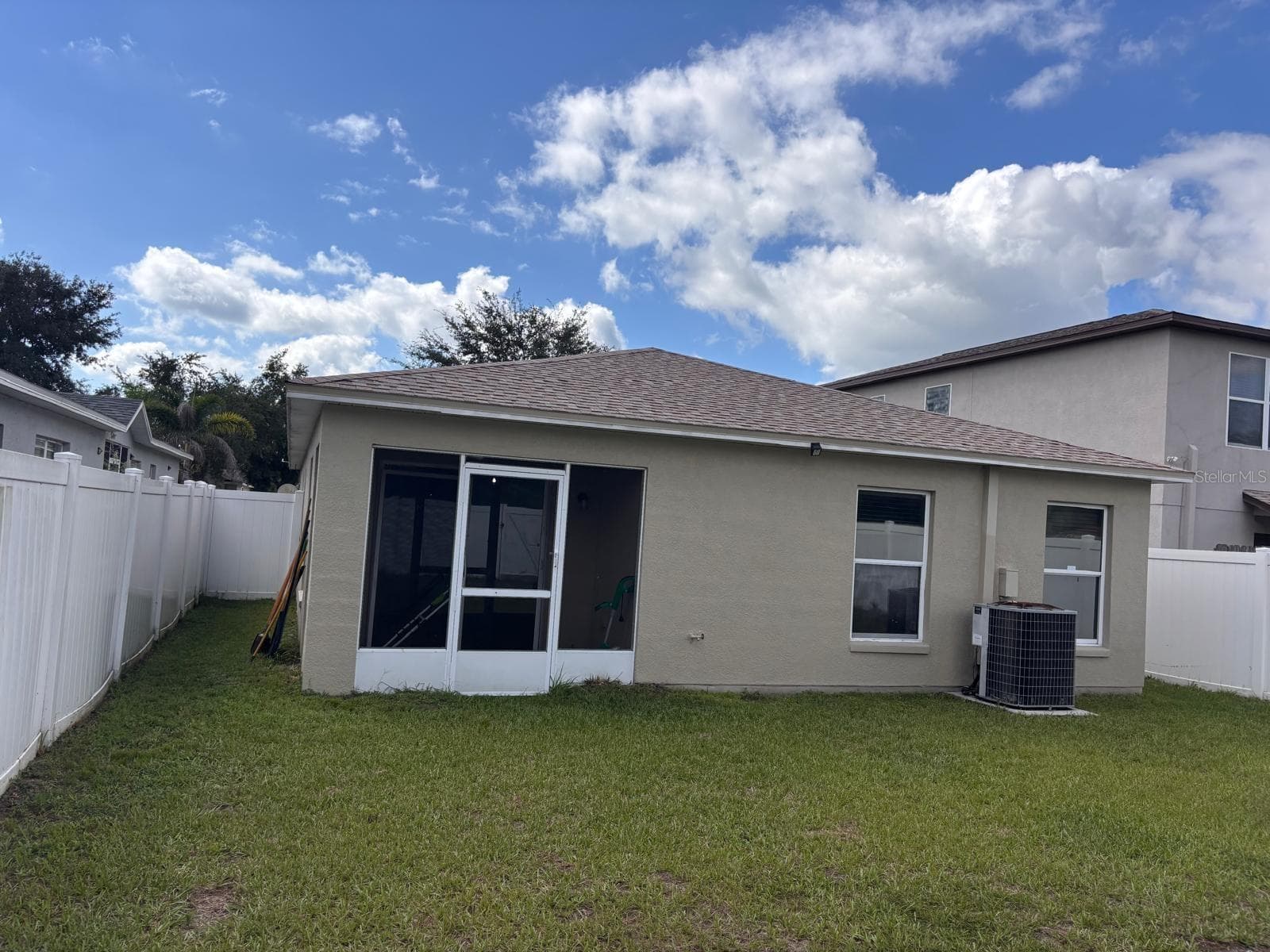 Back - 7834 CARRIAGE POINTE DR, GIBSONTON