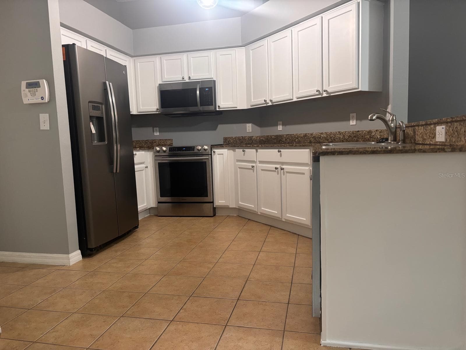 Kitchen set - 7834 CARRIAGE POINTE DR, GIBSONTON