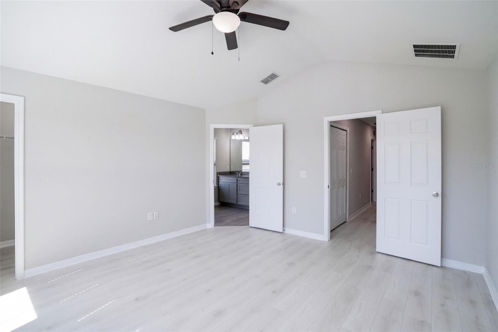 Townhouse at 3768 PLAINVIEW DR, ORLANDO, photo 13 of 30