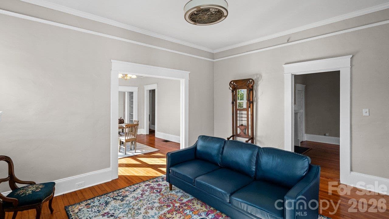 Single Family Residence at 605 Oakland Avenue, Charlotte, photo 5 of 24