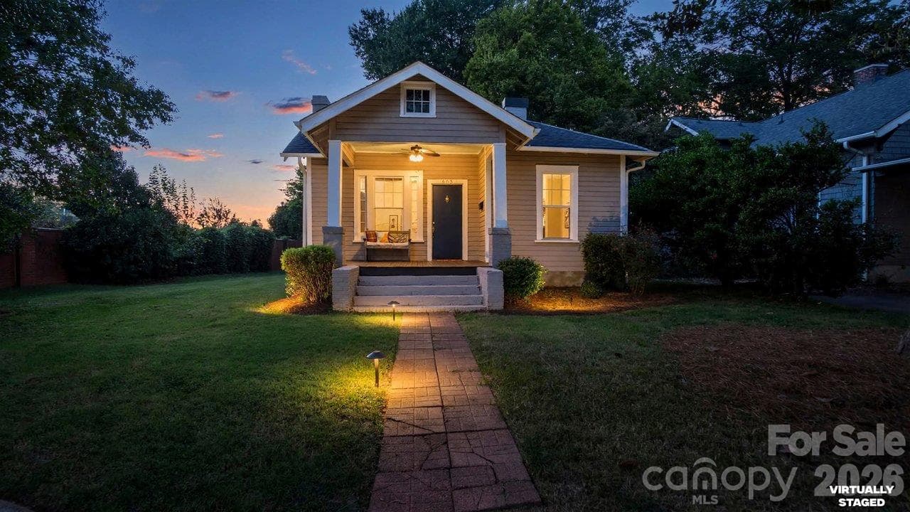 Single Family Residence at 605 Oakland Avenue, Charlotte, photo 23 of 24