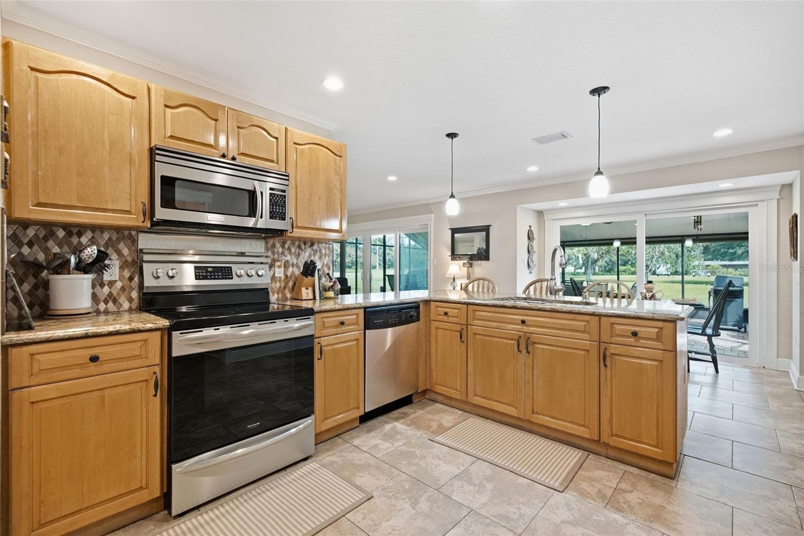 Single Family Residence at 17501 LAKESHORE RD, LUTZ, photo 15 of 76