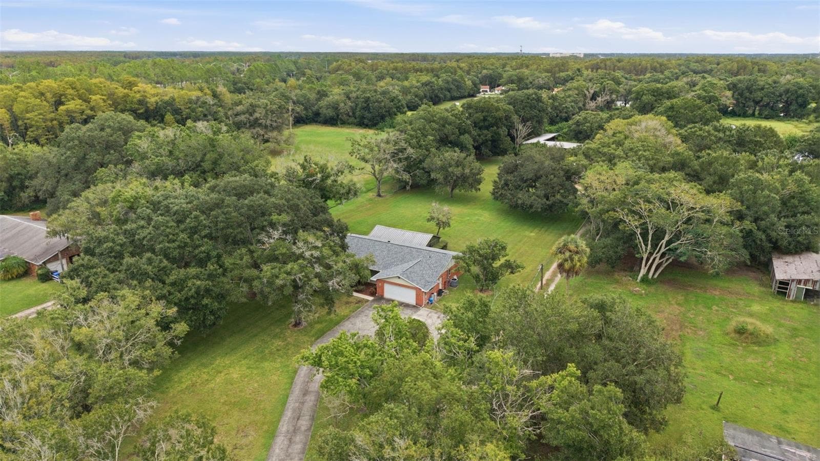 Single Family Residence at 17501 LAKESHORE RD, LUTZ, photo 60 of 76