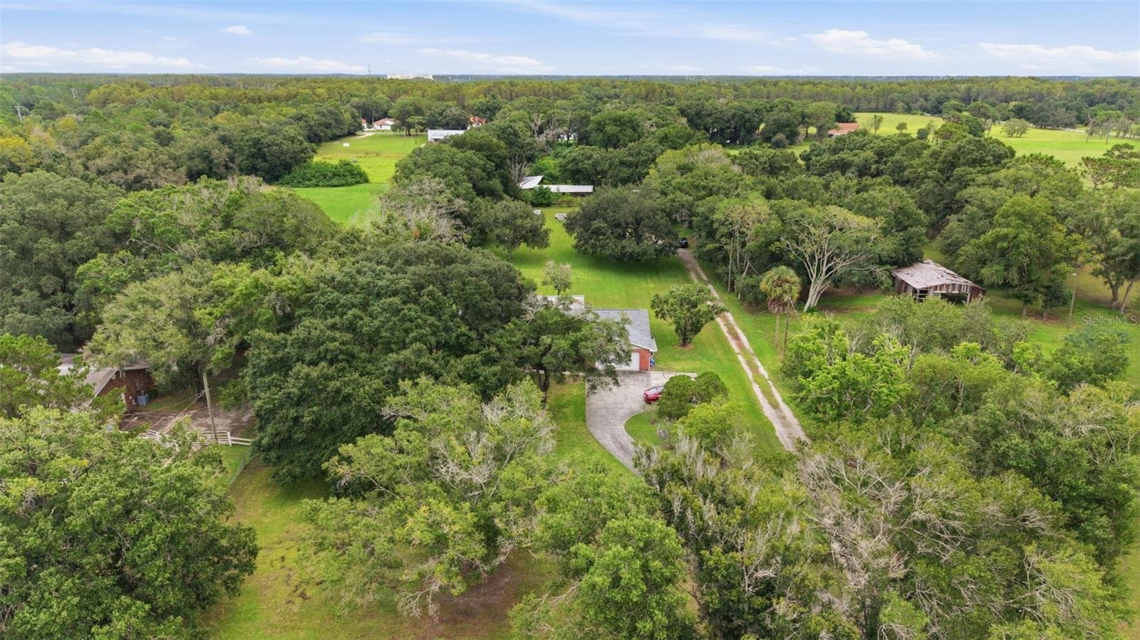 Single Family Residence at 17501 LAKESHORE RD, LUTZ, photo 62 of 76