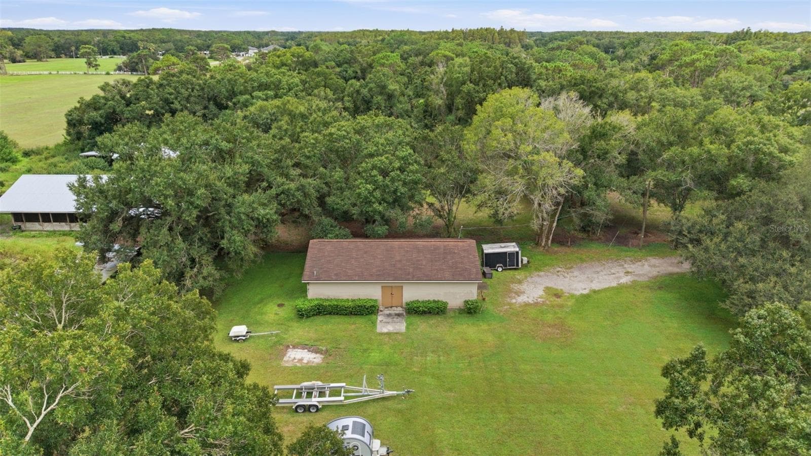 Single Family Residence at 17501 LAKESHORE RD, LUTZ, photo 69 of 76