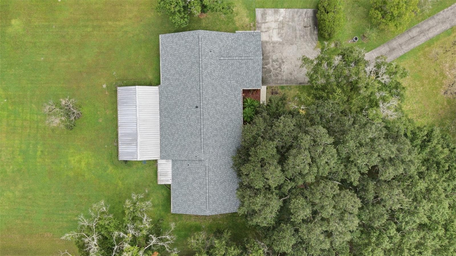 Single Family Residence at 17501 LAKESHORE RD, LUTZ, photo 70 of 76