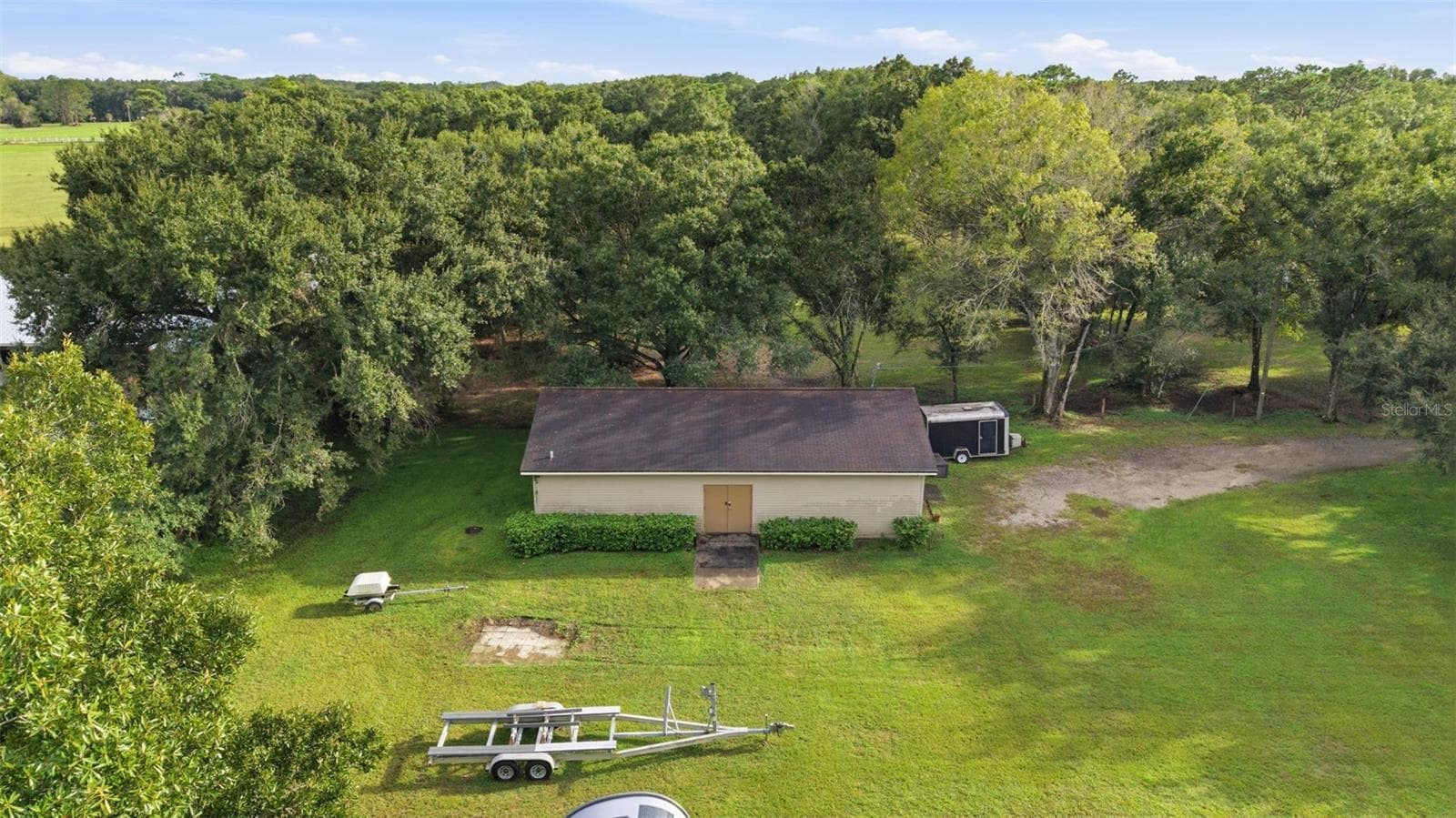 Single Family Residence at 17501 LAKESHORE RD, LUTZ, photo 73 of 76