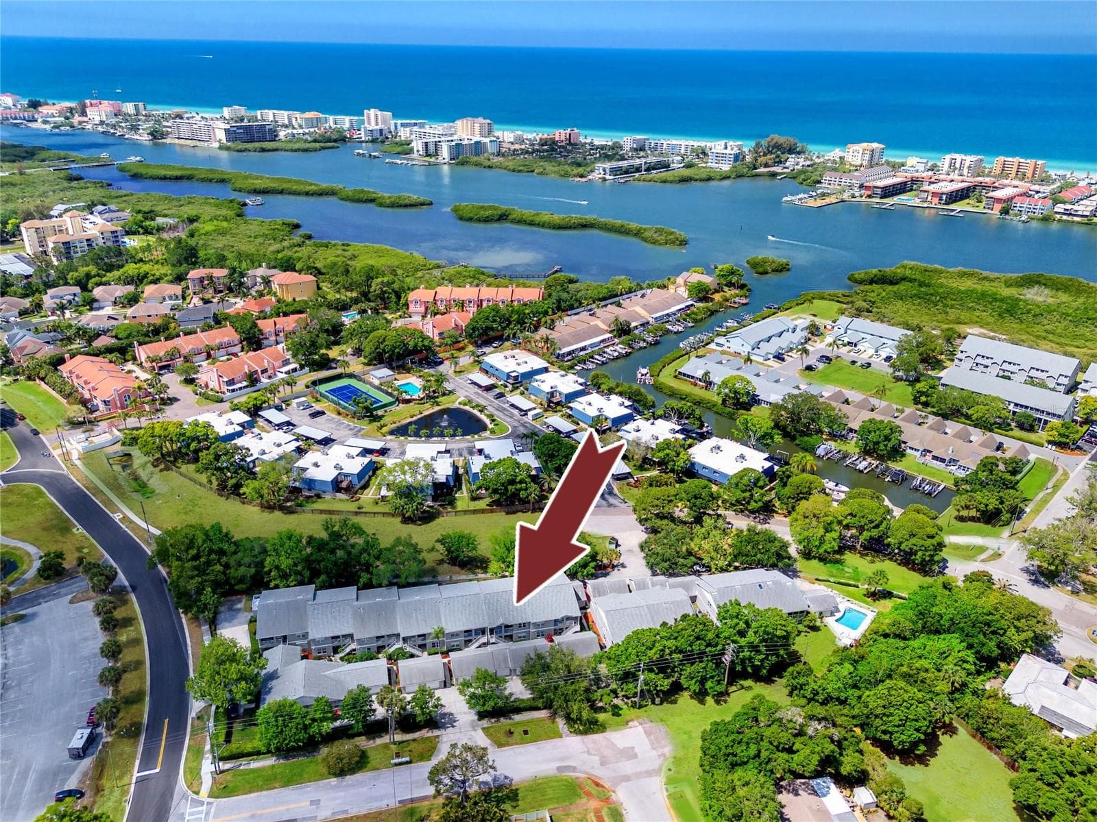 Located a short drive to Indian Rocks Beach - 14460 MARINA WAY #11, SEMINOLE