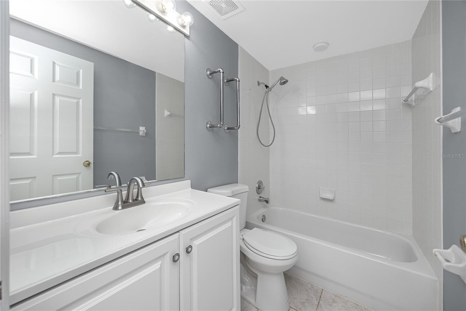 2nd Bath - 14460 MARINA WAY #11, SEMINOLE