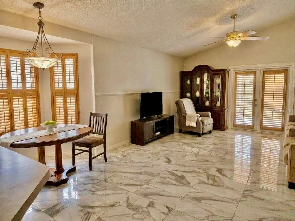 Single Family Residence at 521 CYPRESS TREE CT, ORLANDO, photo 5 of 21