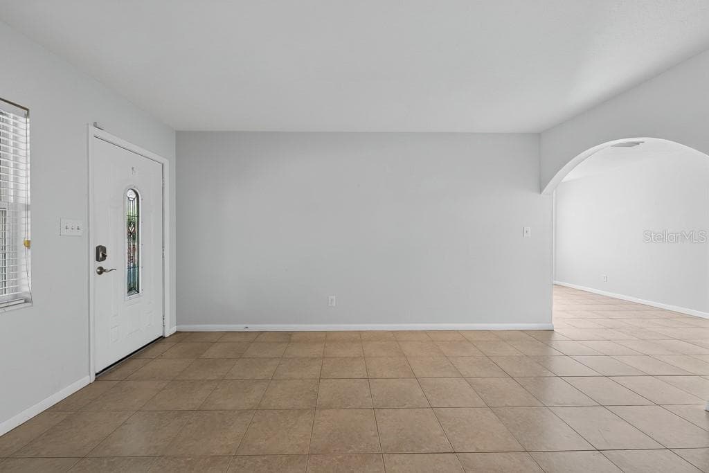 Single Family Residence at 1708 POND LAKE DR, TAMPA, photo 10 of 80