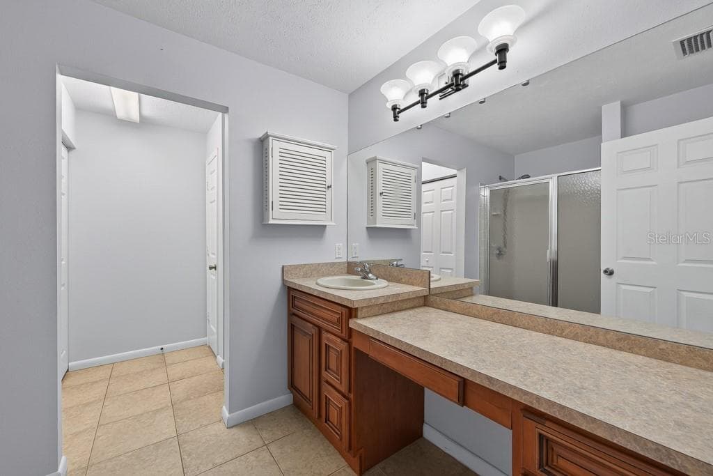 Single Family Residence at 1708 POND LAKE DR, TAMPA, photo 35 of 80