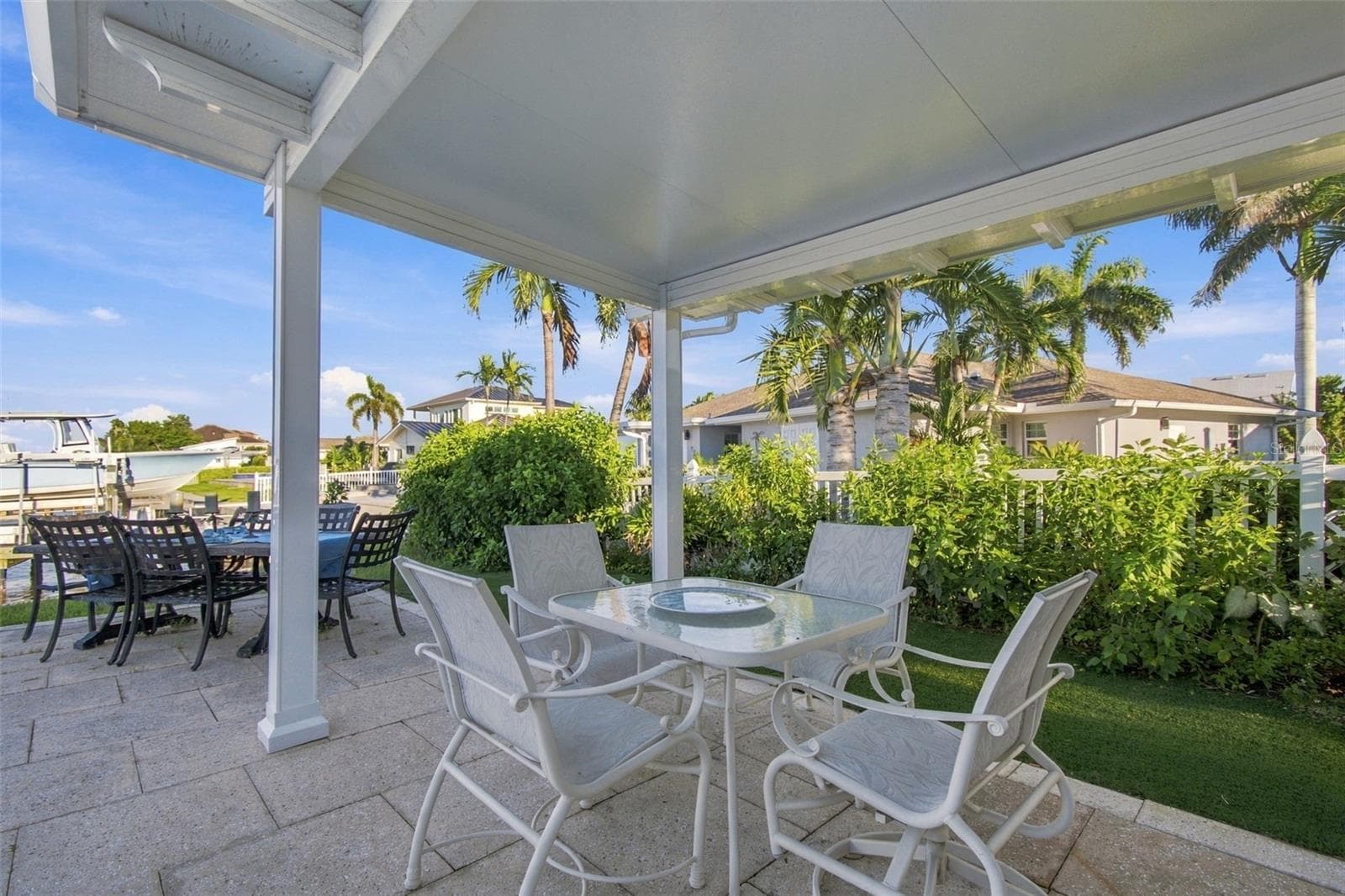 Lots of space for outdoor entertaining - 11975 7TH ST E, TREASURE ISLAND