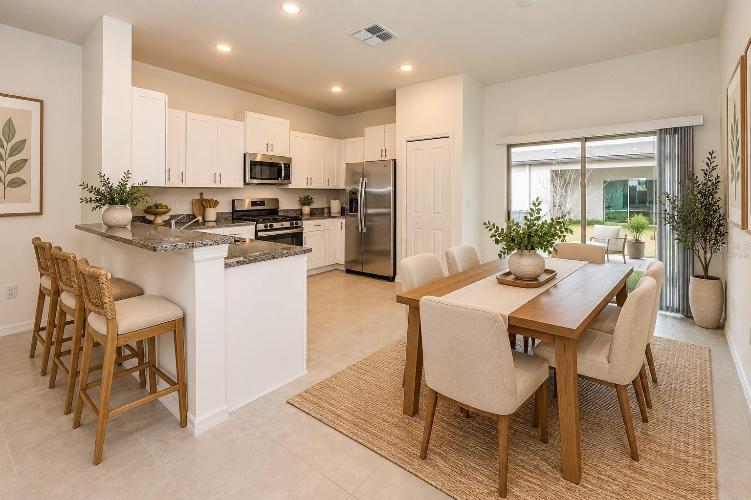 Virtually Staged - 8327 CRESCENT OAKS DR, NEW PORT RICHEY