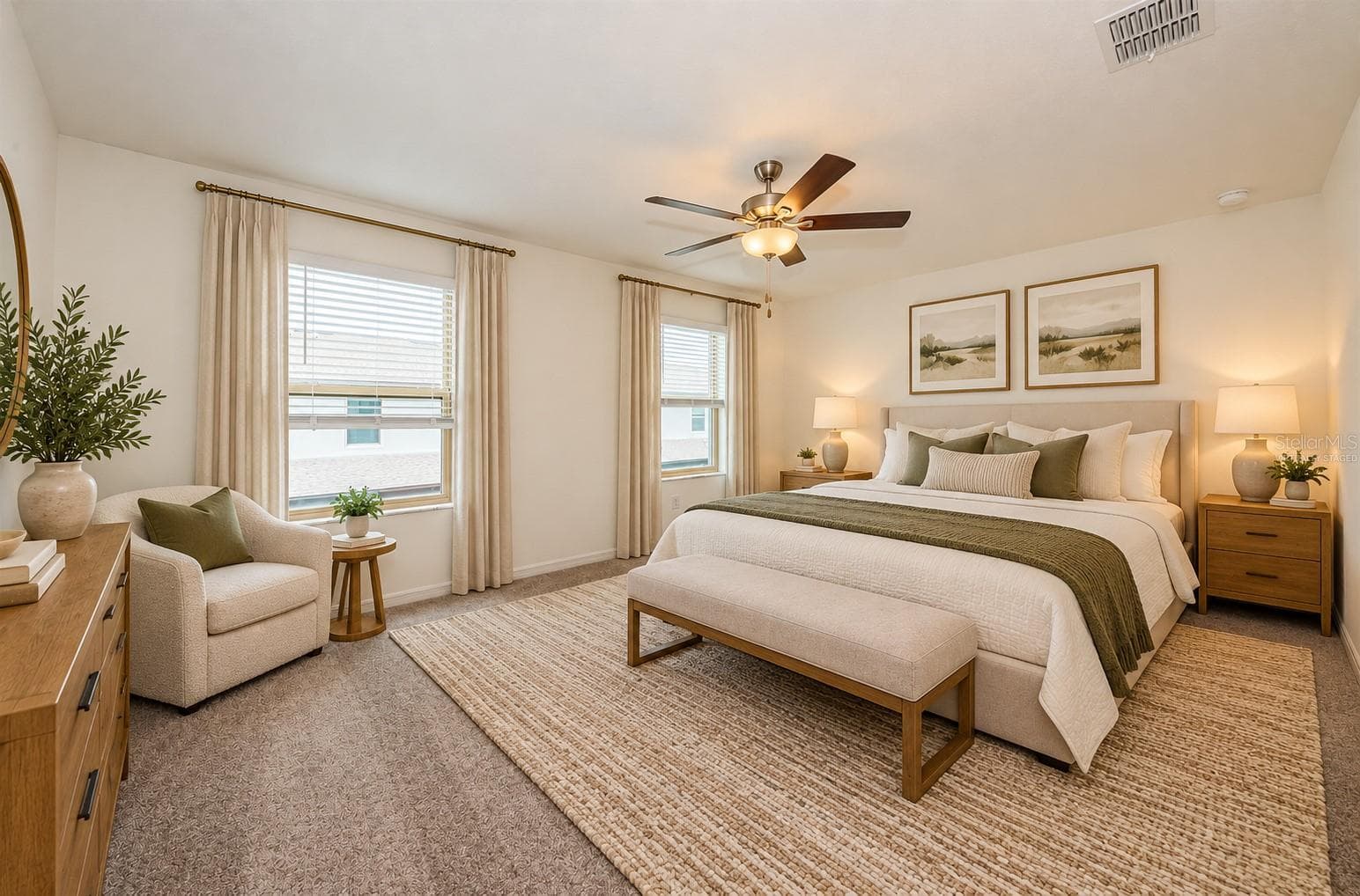 Virtually Staged - 8327 CRESCENT OAKS DR, NEW PORT RICHEY