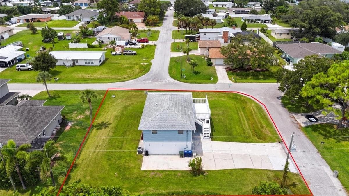 Single Family Residence at 4104 STROMBUS RD, VENICE, photo 40 of 53