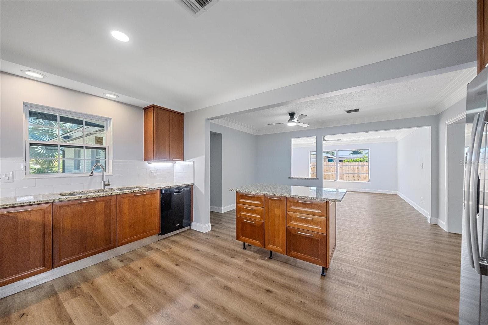 Single Family Residence at 3372 WEBBER ST, SARASOTA, photo 10 of 38