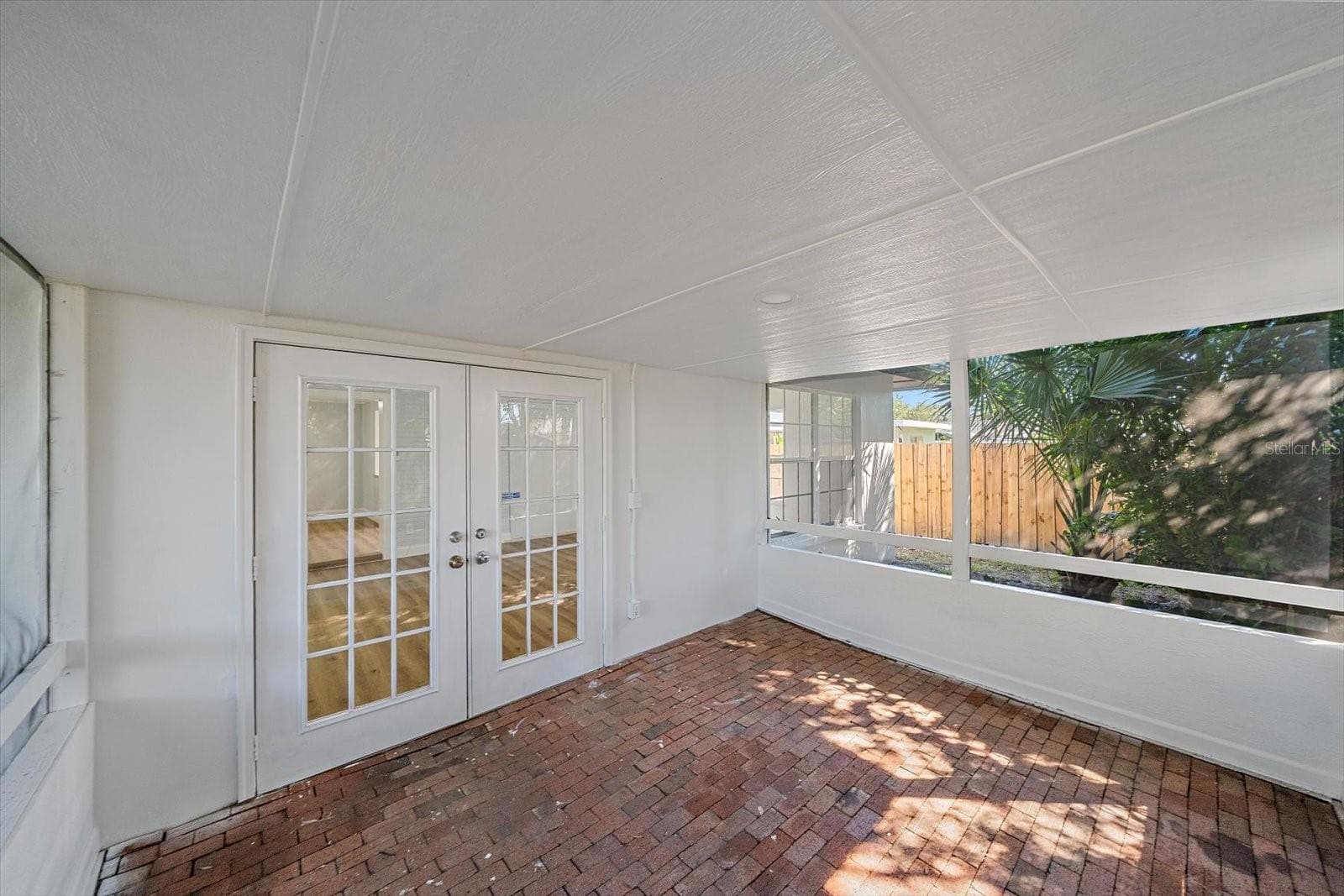 Single Family Residence at 3372 WEBBER ST, SARASOTA, photo 16 of 38