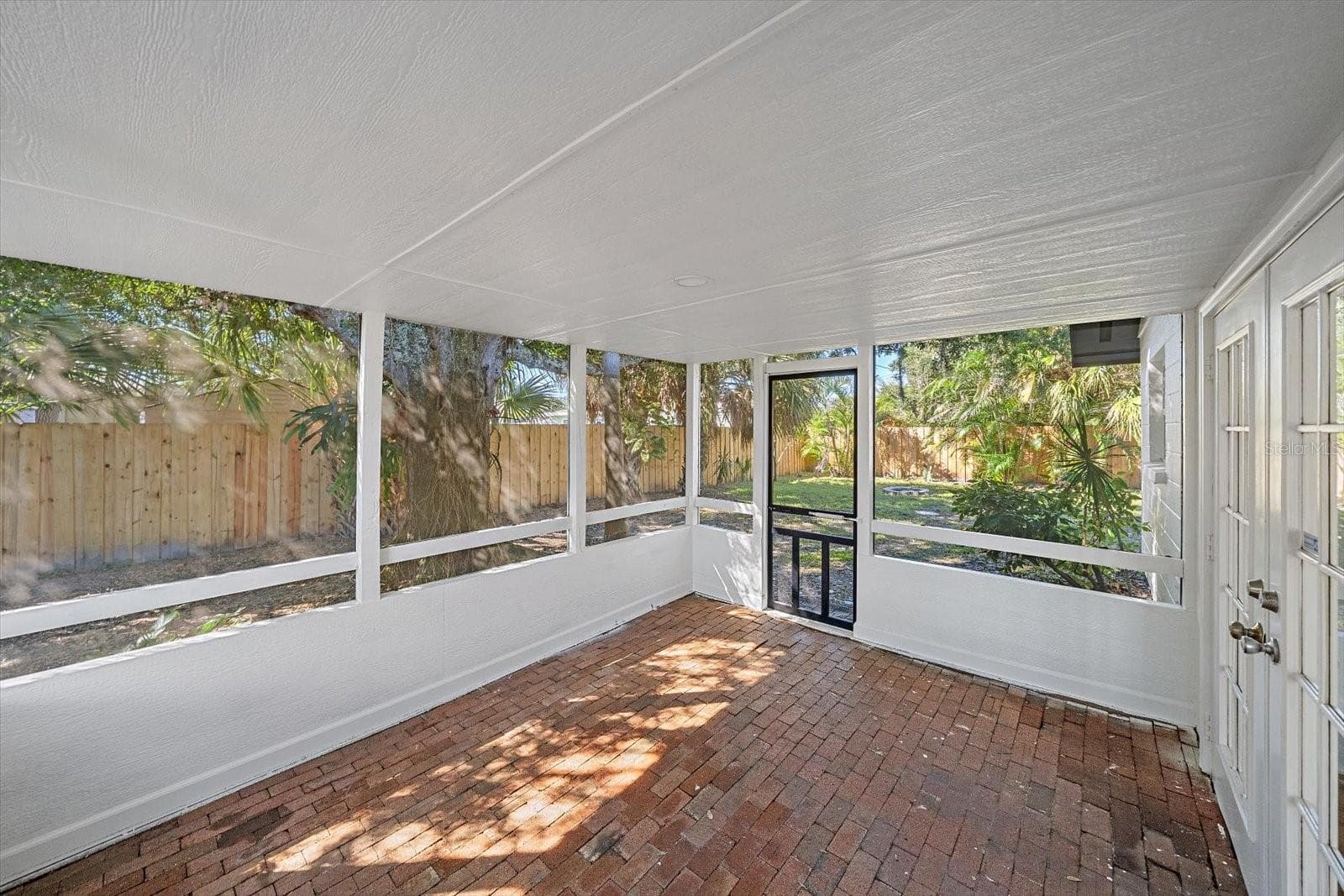 Single Family Residence at 3372 WEBBER ST, SARASOTA, photo 17 of 38