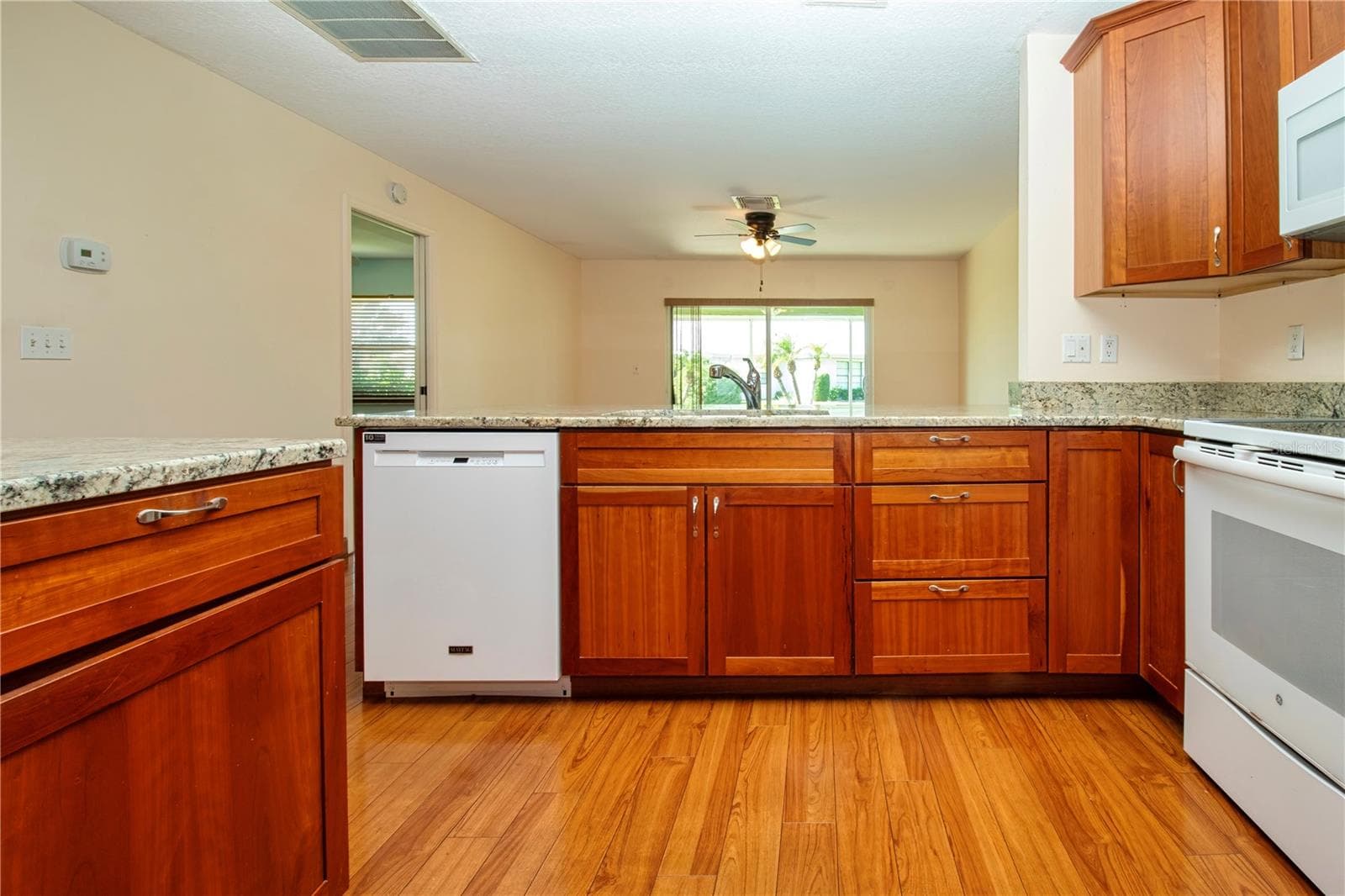 Kitchen - 2108 MEADOWLARK LN, SUN CITY CENTER