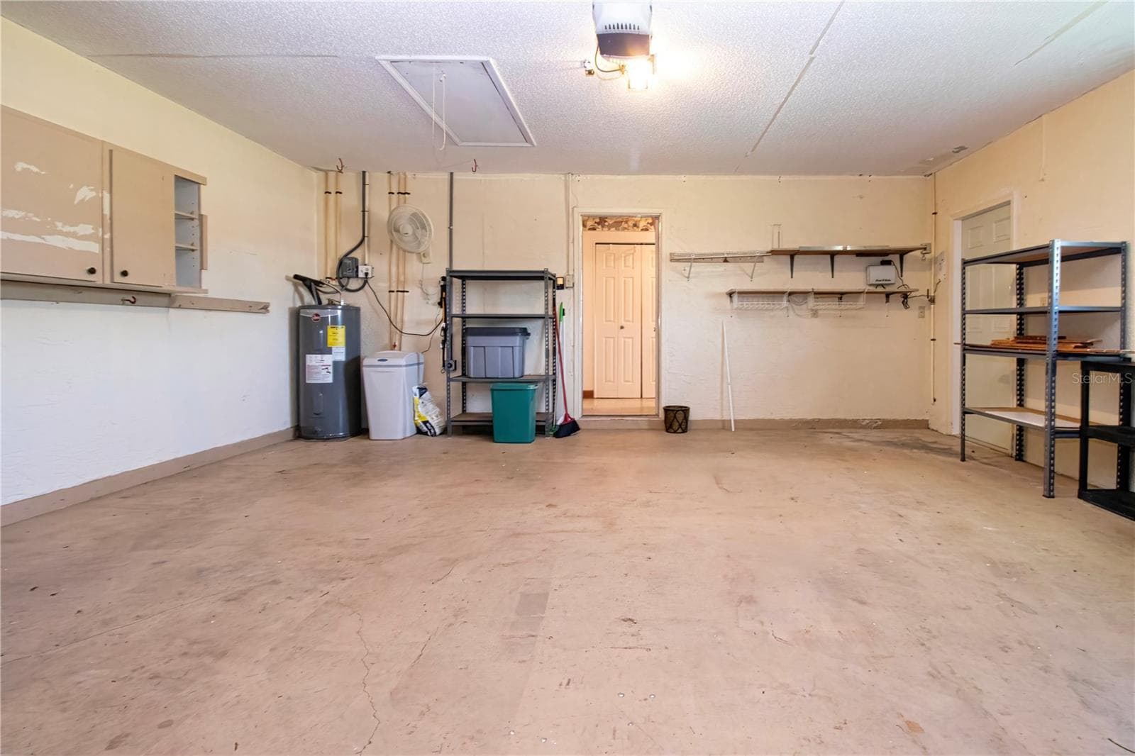 Garage - 2108 MEADOWLARK LN, SUN CITY CENTER