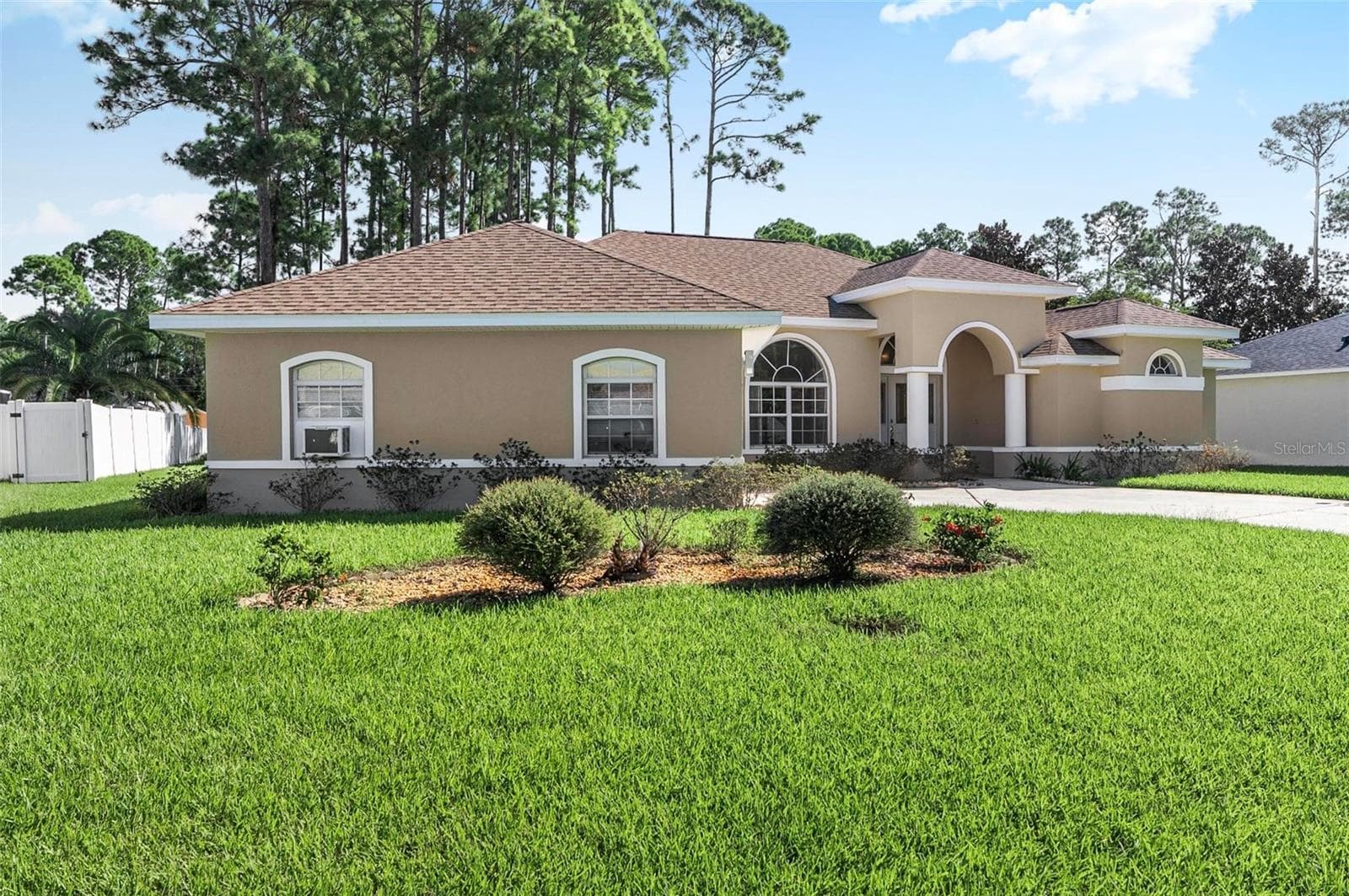 Single Family Residence at 136 BOULDER ROCK DR, PALM COAST, photo 3 of 63