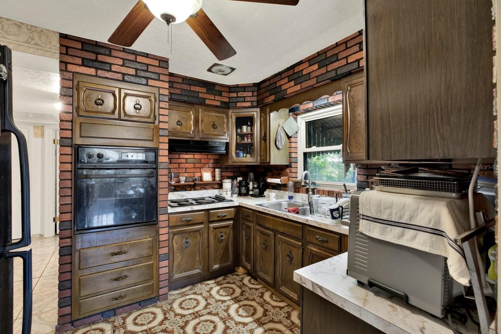 Kitchen - 1426 62ND AVE N, ST PETERSBURG
