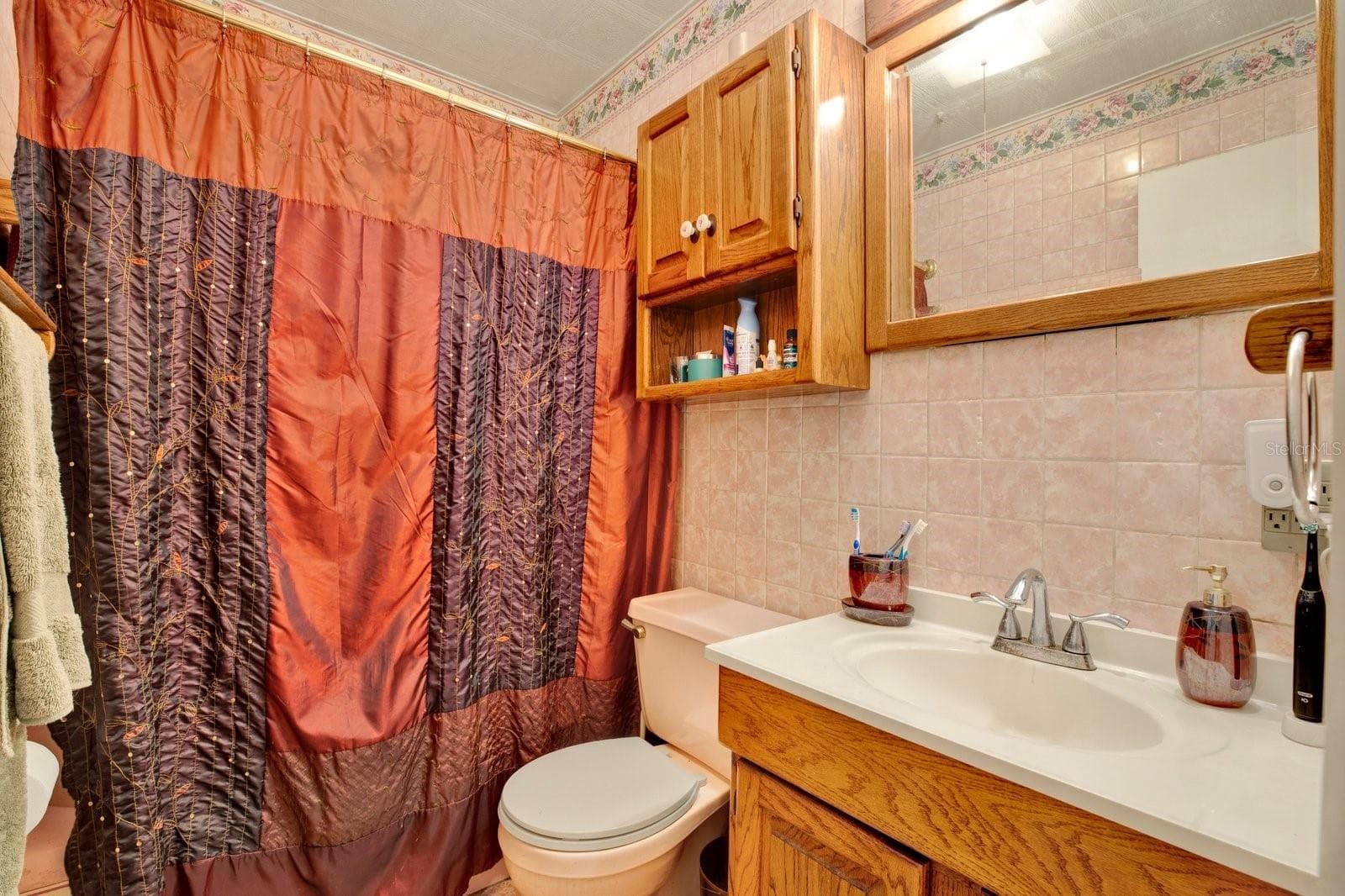 Bathroom - 1426 62ND AVE N, ST PETERSBURG