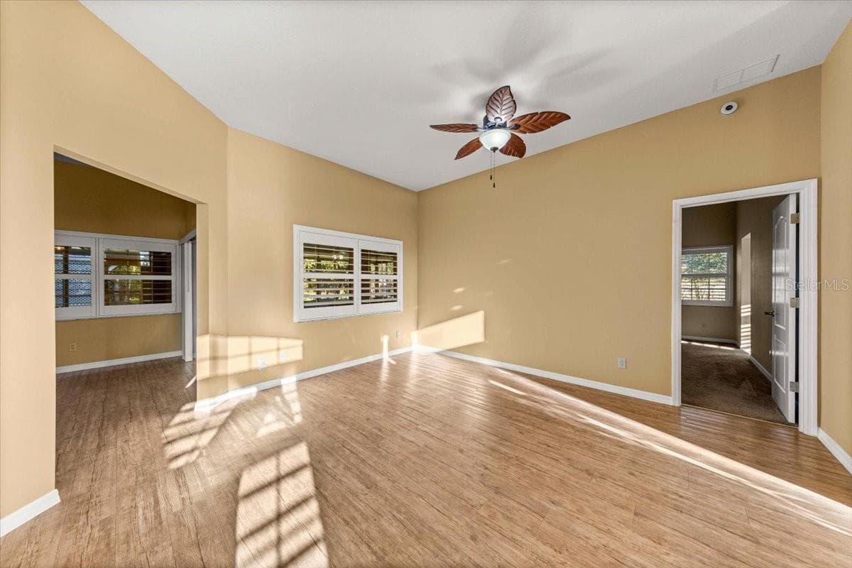 Living Room - 5592 NE 61ST AVENUE RD, SILVER SPRINGS